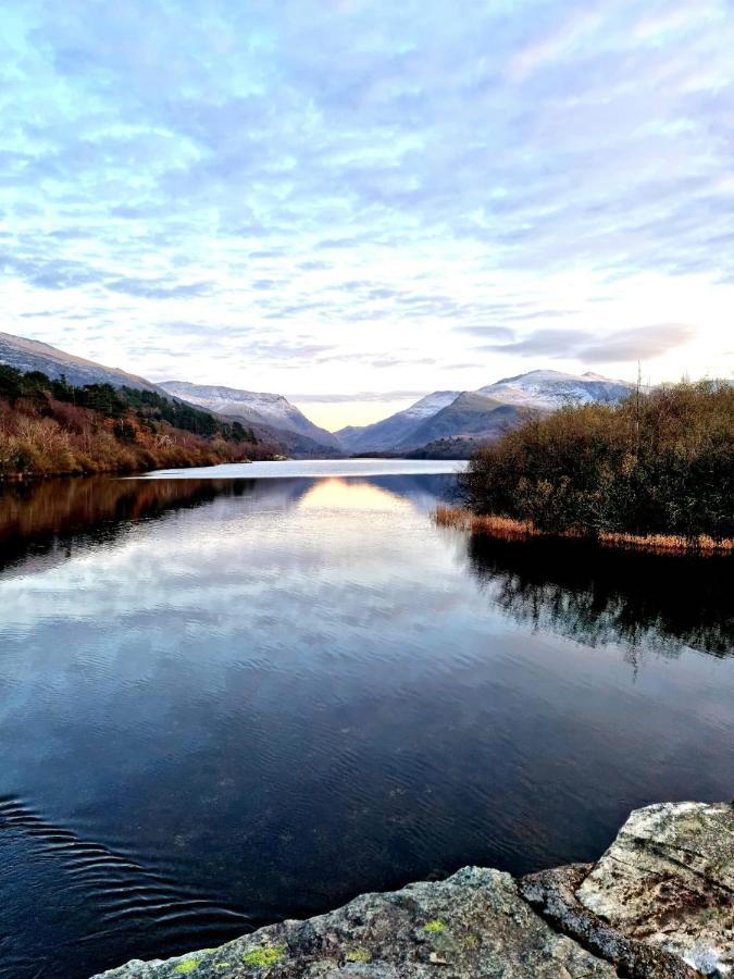 Llanberis Lodges Екстериор снимка