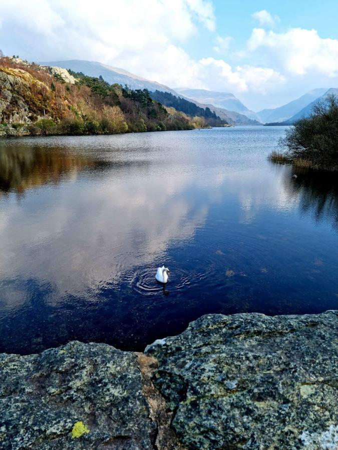 Llanberis Lodges Екстериор снимка