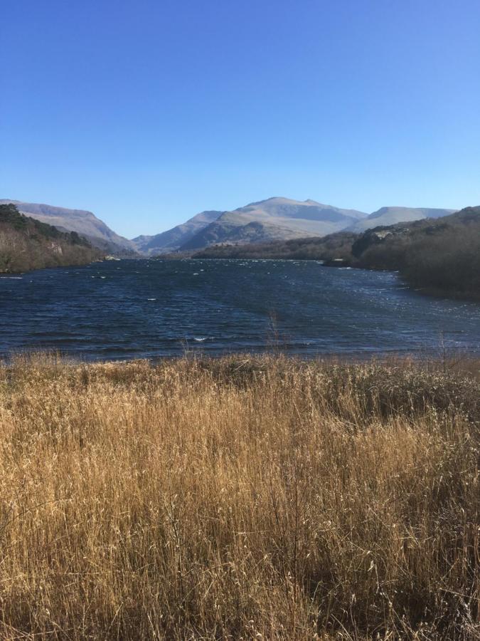 Llanberis Lodges Екстериор снимка